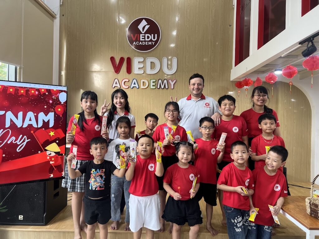 Hoạt động tại For Kid